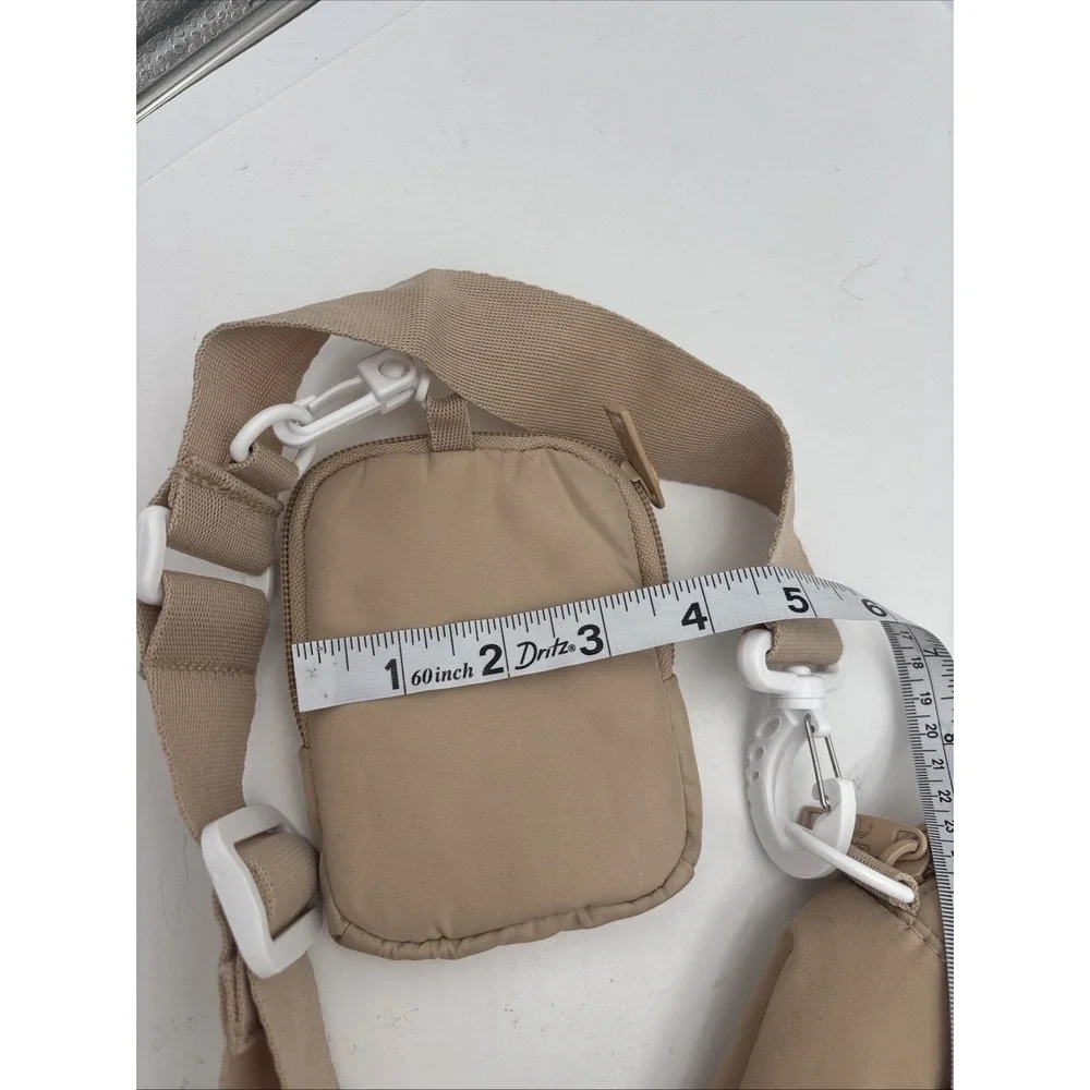 Adidas Crossbody Pouch Puffer Bag Beige Fanny Pack Essentials Travel Zip Up